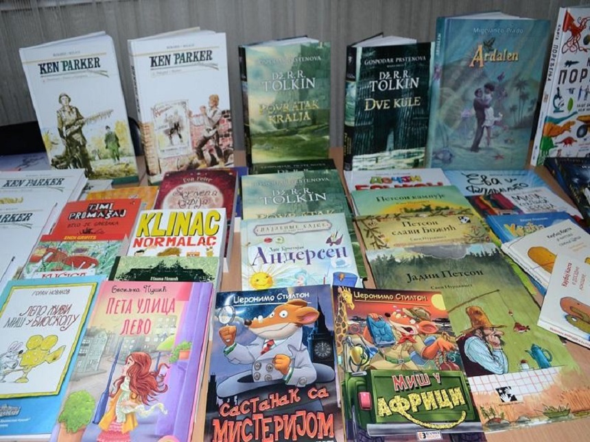 dechja-biblioteka-raspisala-likovni-i