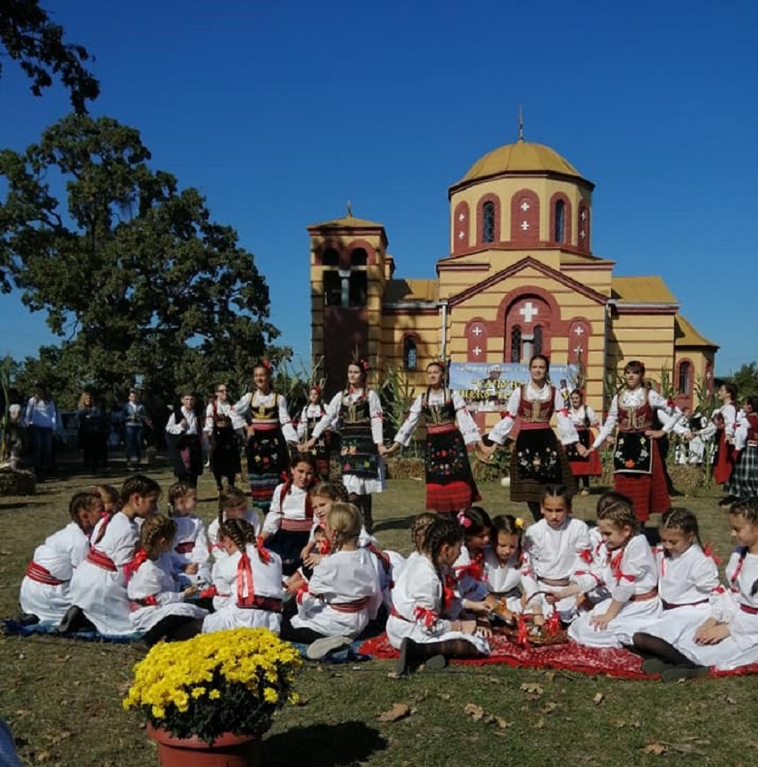zlatne-niti-prela-i-posela-u-vrnachkoj
