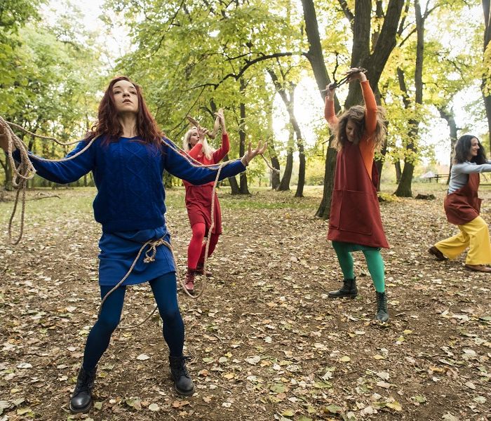 DJT1437-Dah-Teatar-Drvece-plese-foto-Djordje-Tomic