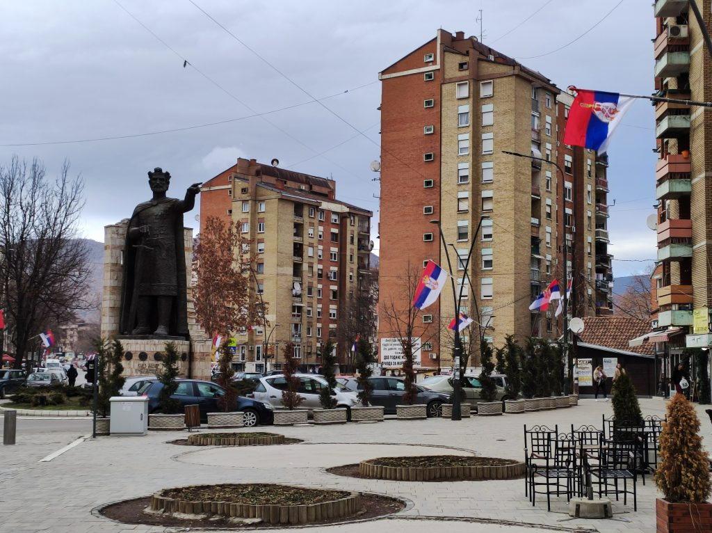 kosovska-mitrovitsa-obelezhava-dan-opsh