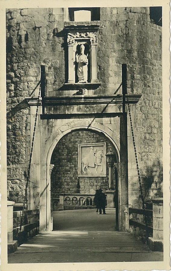 hrvati-zazidali-relef-krala-petra