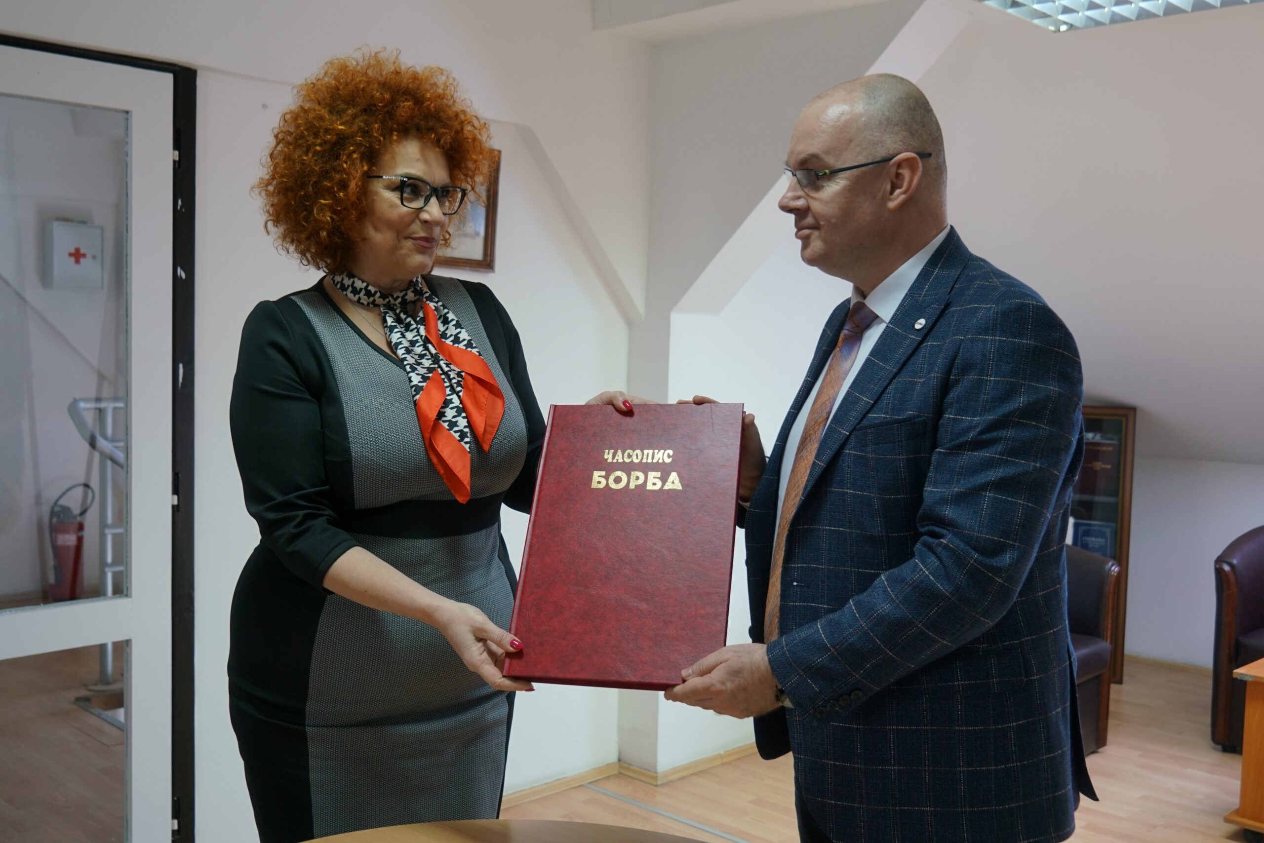 borbina-poseta-istorijskom-arhivu-nisa