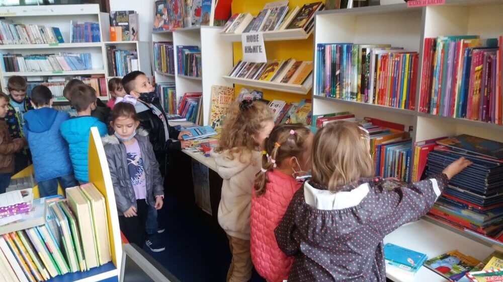 likovni-konkurs-bajkoviti-snovi-povodom-medjunarodnog-dana-knjige-za-decu