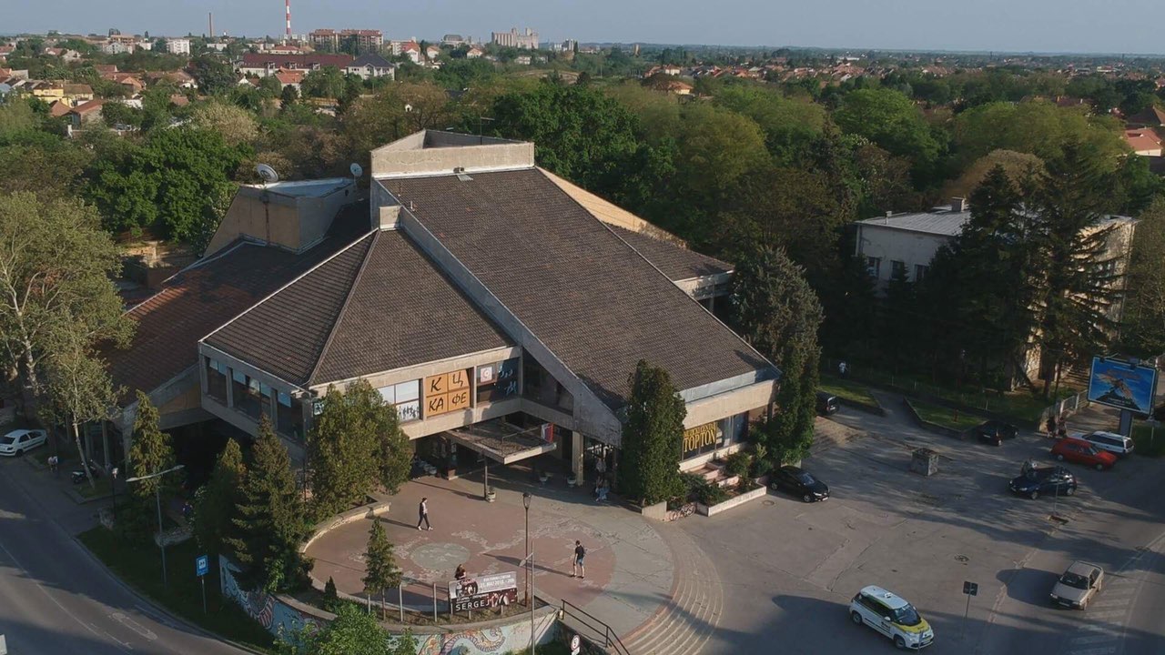 izlozba-dekonstrukcija-danijele-dimkovic