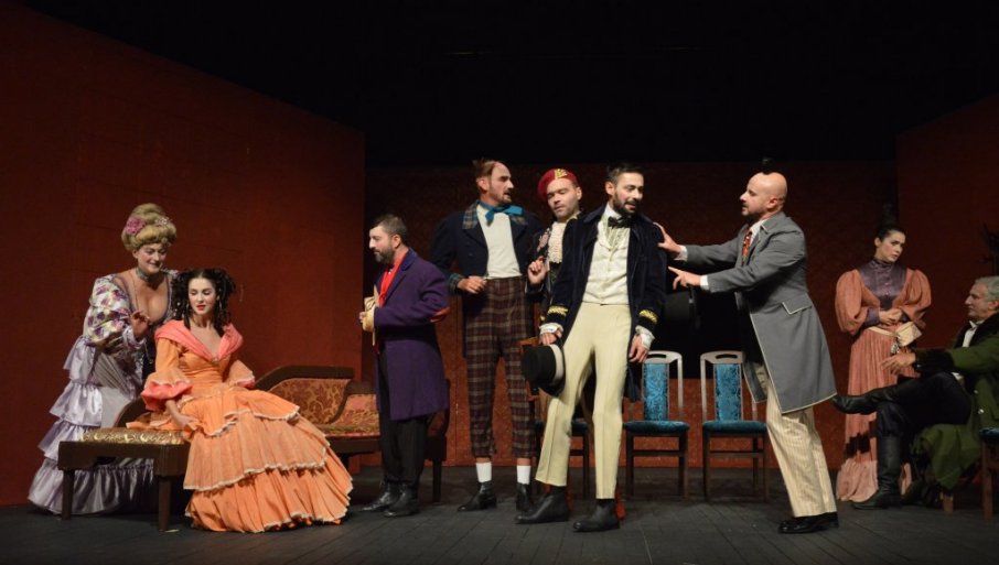 gostovanje-ansambla-iz-gracanice-u-teatru-vuk