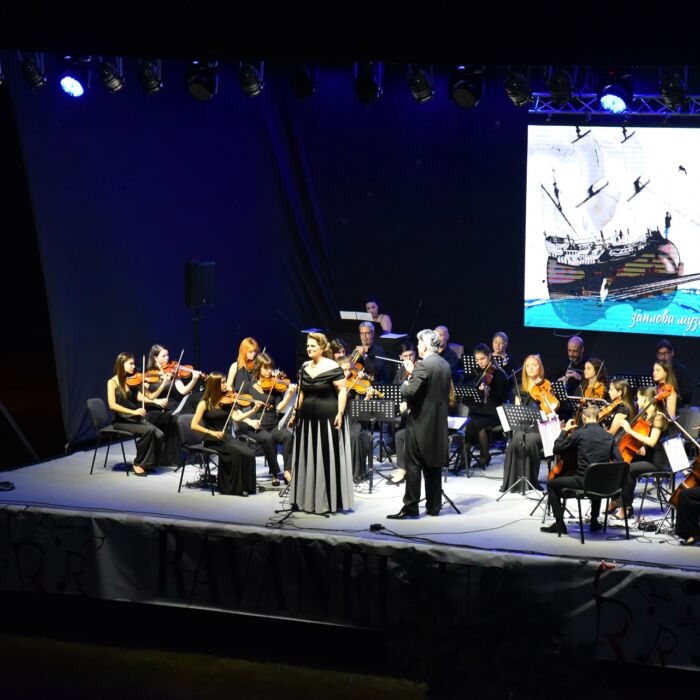 NOV TEKST Ravanelius