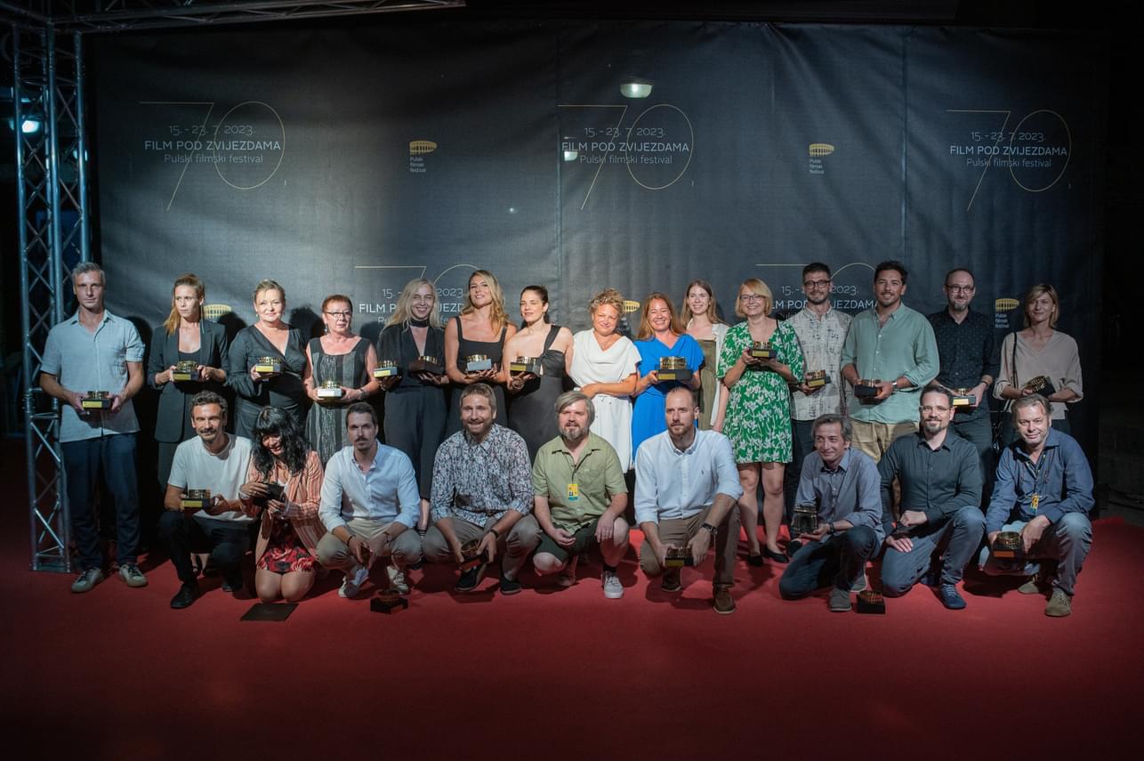 dve-zlatne-arene-za-film-da-li-ste-videli-ovu-zenu