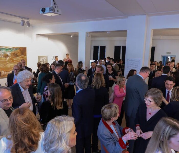 izlozba Save Sumanovica foto- Louis Duval