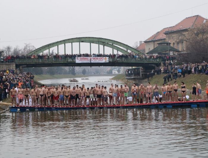 plivanje za casni krst - arhiva 2019.