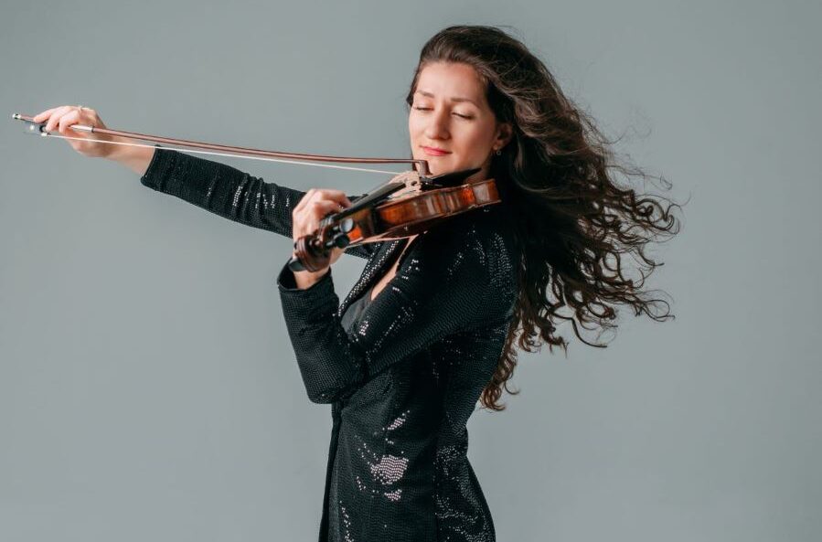 violinistkinja-jovana-stosic-krompic-31-marta-na-kolarcu