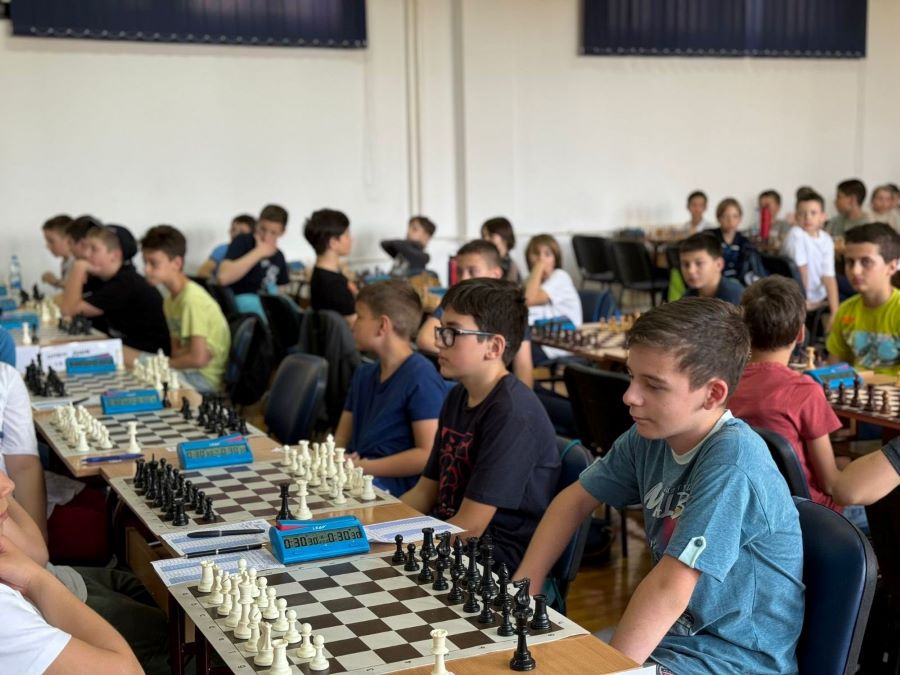 svecano-otvorena-kadetska-liga-beograda-u-sahu