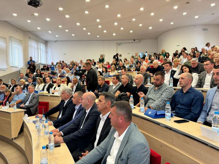 studenti-su-nas-ponos