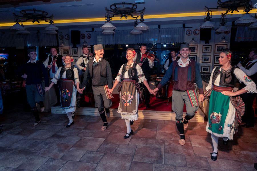 pesmom-i-igrom-kroz-srbiju