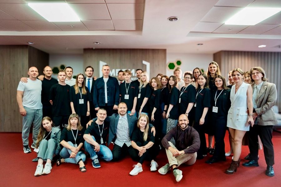 nikola-radanovic-nagrada-za-projekat-i-plaketa-gradjanin-sibira