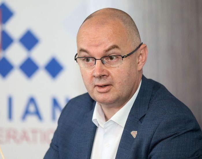 16c07162-0ab2-4329-8c22-1bb354683a6f